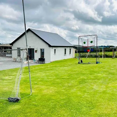 Hillview * Barrysbrook