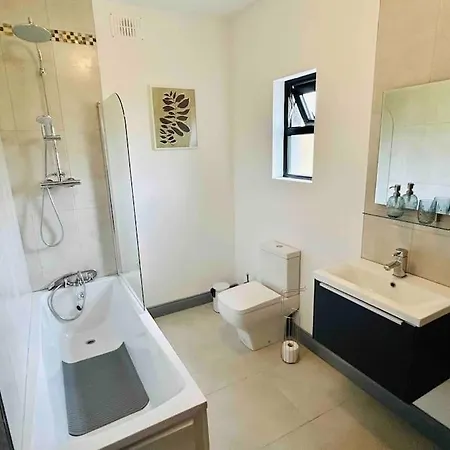 Hillview Semesterbostad *