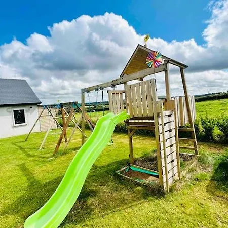 Semesterbostad Hillview *