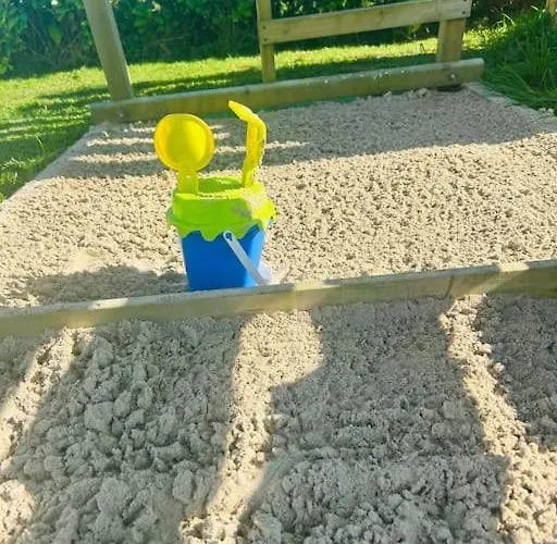 Hillview Barrysbrook